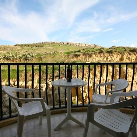 Spacious Apartment In Marsalforn, Gozo Екстер'єр фото
